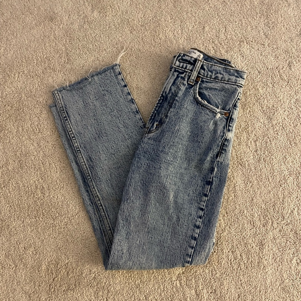 Classic High-Rise Light Blue Women's Jeans